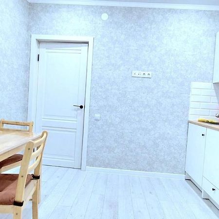 Аэропорт 10 Минут Жк Будапешт163 Apartment Астана Екстериор снимка