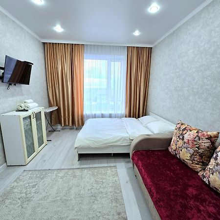 Аэропорт 10 Минут Жк Будапешт163 Apartment Астана Екстериор снимка
